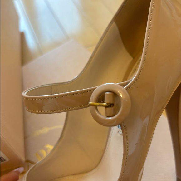Prada Vernice nude heels - Picture 9 of 10
